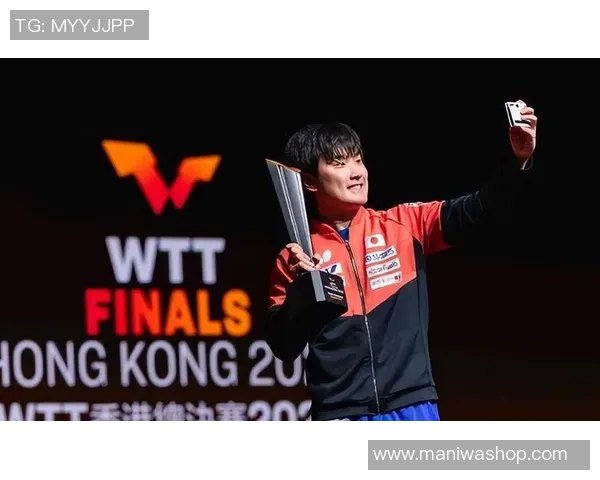 张本智和在我国总算笑了!自动说普通话+粤语,香港球迷全场尖叫 张本智和在我国总算笑了!自动说普通话+粤语,香港球迷全场尖叫